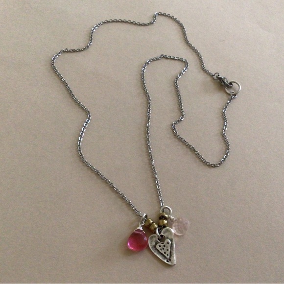 New Sundance Charm Heart Necklace - Picture 5 of 6